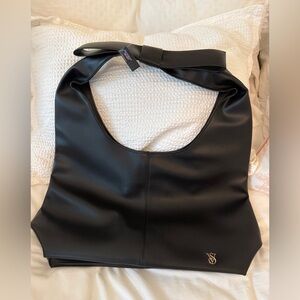 Victoria’s Secret Bow Tote. NWT. Black.